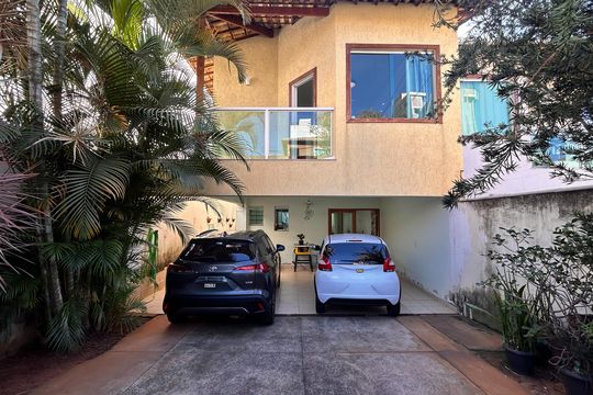 Casa para alugar com 4 quartos, 220m² em Castelo, Belo Horizonte
