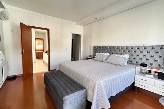 Casa para alugar com 4 quartos, 220m² em Castelo, Belo Horizonte