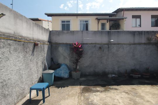 Quintal de casa de condomínio para alugar com 4 quartos, 140m² em Santa Monica, Belo Horizonte