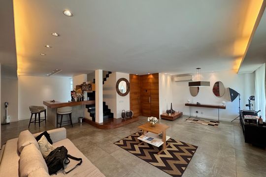 Casa de Condomínio à venda com 3 quartos, 600m² em Recreio dos Bandeirantes, Rio de Janeiro