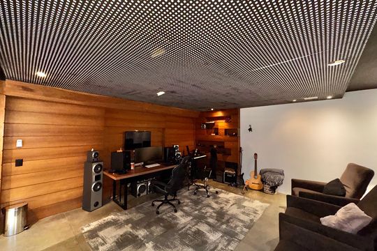 Sala de Cinema de casa de condomínio à venda com 3 quartos, 600m² em Recreio dos Bandeirantes, Rio de Janeiro