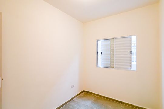 Casa para alugar com 2 quartos, 50m² em Parque Arariba, São Paulo