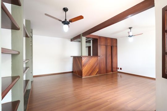 Quarto 3 de casa à venda com 4 quartos, 600m² em Lapa, São Paulo