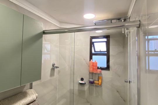 Banheiro da Suíte de apartamento à venda com 3 quartos, 84m² em Vila Yara, Osasco