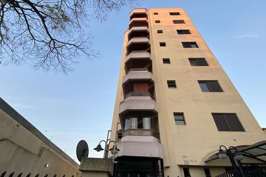 Fachada do bloco de apartamento à venda com 3 quartos, 84m² em Vila Yara, Osasco