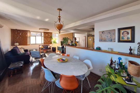 Apartamento à venda com 3 quartos, 120m² em Icaraí, Niterói