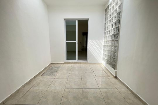 Varanda do Quarto 1 de casa à venda com 2 quartos, 90m² em Jardim Bonfiglioli, São Paulo