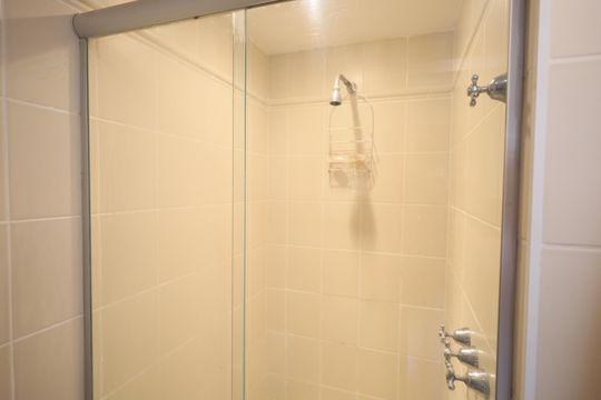 Banheiro da Suíte 1 de apartamento à venda com 2 quartos, 148m² em Rio Pequeno, São Paulo