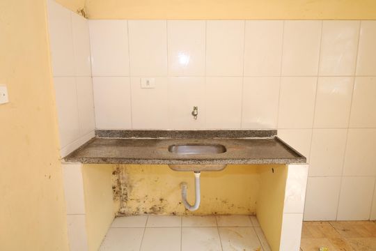 Cozinha de casa para alugar com 2 quartos, 60m² em Vila Verde, São Paulo