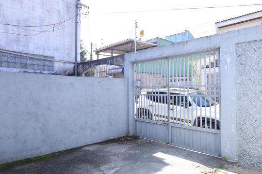 Garagem de casa para alugar com 2 quartos, 60m² em Vila Verde, São Paulo