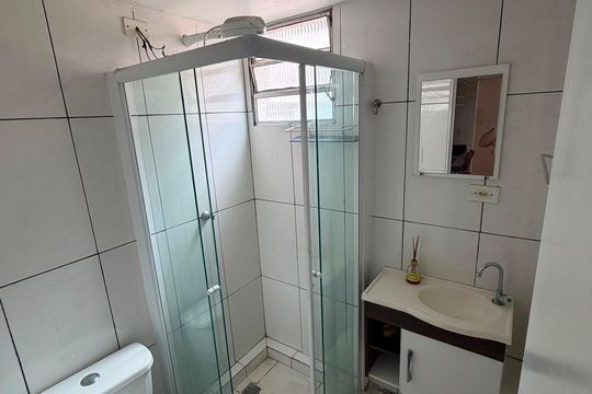 Banheiro de apartamento para alugar com 2 quartos, 44m² em Jardim Nova Cidade, Guarulhos