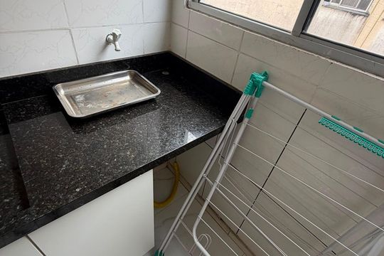 Área de serviço de apartamento para alugar com 2 quartos, 44m² em Jardim Nova Cidade, Guarulhos