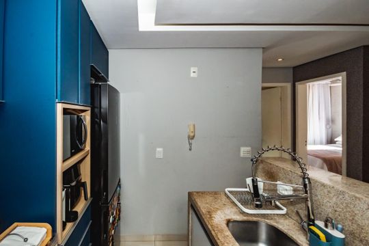 Cozinha e Área de Serviço de apartamento para alugar com 2 quartos, 46m² em Itapoã, Belo Horizonte
