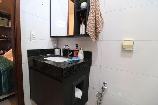Banheiro do Quarto 3 de casa para alugar com 3 quartos, 70m² em Jardim Europa, Uberlândia