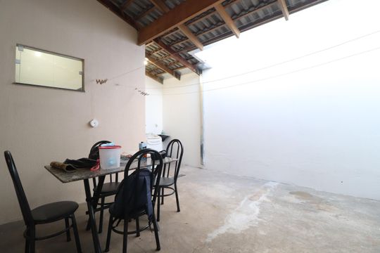 Varanda de casa para alugar com 3 quartos, 70m² em Jardim Europa, Uberlândia