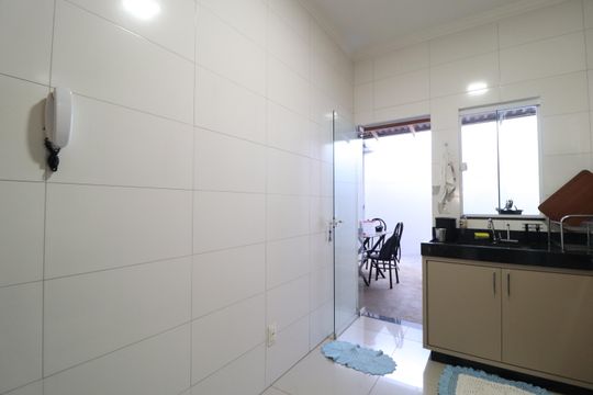 Cozinha de casa para alugar com 3 quartos, 70m² em Jardim Europa, Uberlândia