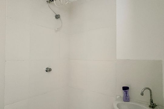 Banheiro de apartamento para alugar com 1 quarto, 29m² em Chácara Inglesa, São Paulo