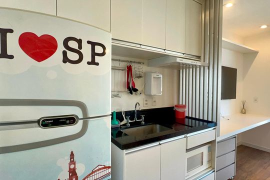 Cozinha de kitnet/studio para alugar com 1 quarto, 31m² em Sumarezinho, São Paulo