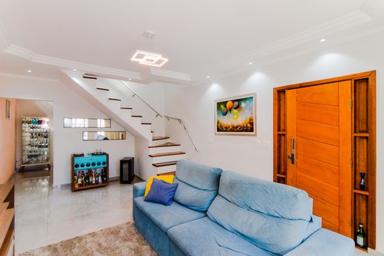 Casa à venda com 3 quartos, 178m² em Centro, Guarulhos