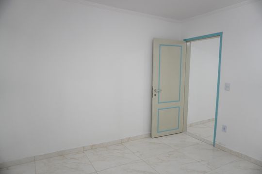 Casa para alugar com 1 quarto, 50m² em Vila Carmosina, São Paulo