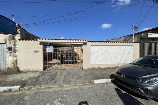 Fachada + Placa de casa à venda com 3 quartos, 280m² em Vila Sao Francisco, São Paulo