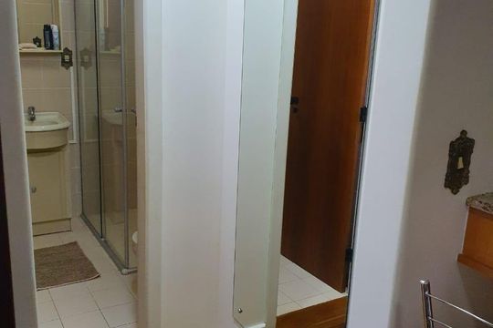 Corredor de apartamento para alugar com 1 quarto, 60m² em Centro, Pelotas