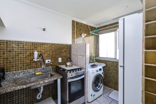 Cozinha de apartamento para alugar com 1 quarto, 42m² em Vila Mariana, São Paulo