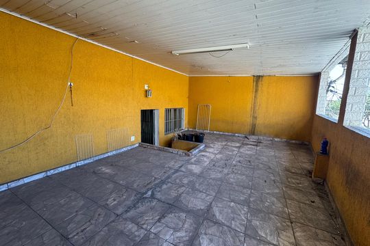 Varanda de casa para alugar com 3 quartos, 50m² em Jardim Roberto, Osasco