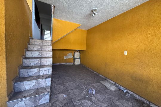 Garagem de casa para alugar com 3 quartos, 50m² em Jardim Roberto, Osasco