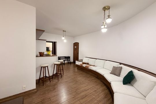 Sala de casa à venda com 3 quartos, 432m² em Jardim Rosaura, Jundiaí