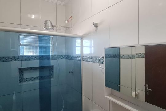 Banheiro de casa para alugar com 1 quarto, 55m² em Jardim Petropolis, Campinas