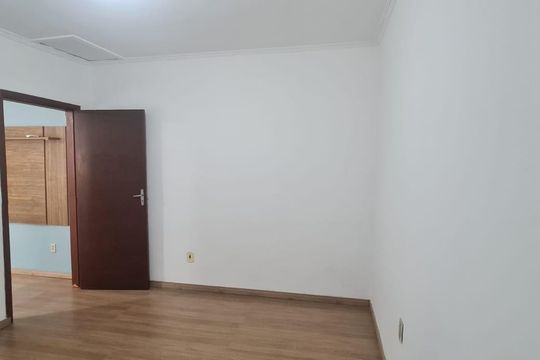 Sala de casa para alugar com 1 quarto, 55m² em Jardim Petropolis, Campinas