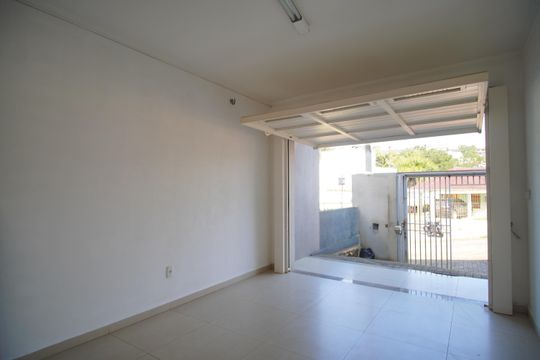 Garagem de casa para alugar com 3 quartos, 155m² em Feitoria, São Leopoldo
