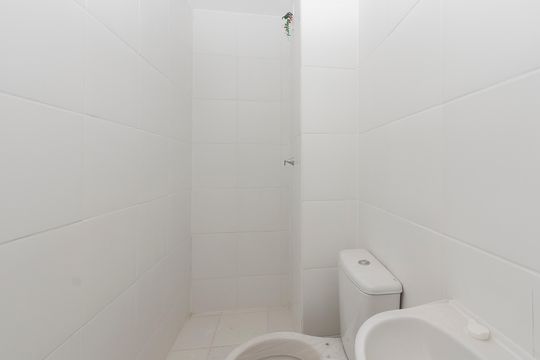 Banheiro de apartamento à venda com 2 quartos, 35m² em Jardim Promissao, São Paulo