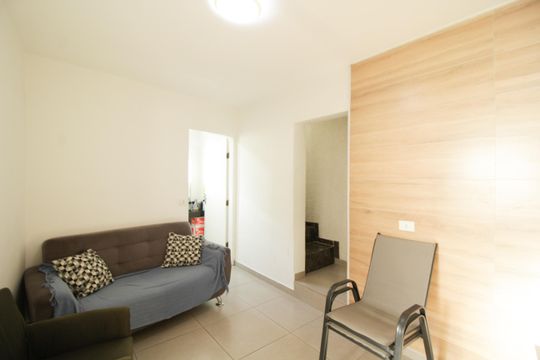 Sala de casa para alugar com 2 quartos, 86m² em Vila Zat, São Paulo