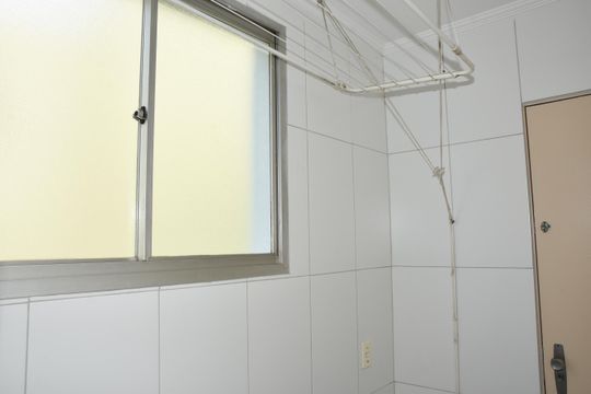 Área de Serviço de apartamento para alugar com 2 quartos, 70m² em Jardim Shangai, Jundiaí