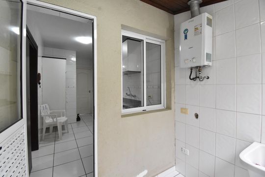 Área de Serviço de casa para alugar com 3 quartos, 240m² em Aristocrata, São José dos Pinhais