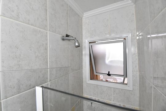 Banheiro da Suíte de casa para alugar com 3 quartos, 240m² em Aristocrata, São José dos Pinhais