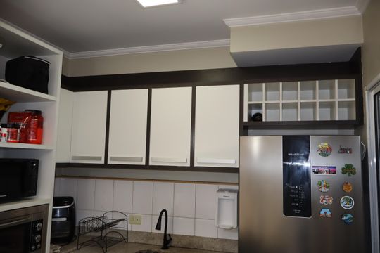 Cozinha de casa à venda com 2 quartos, 94m² em Vila Ema, São Paulo