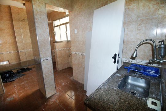 Cozinha de apartamento para alugar com 1 quarto, 47m² em Bonsucesso, Rio de Janeiro