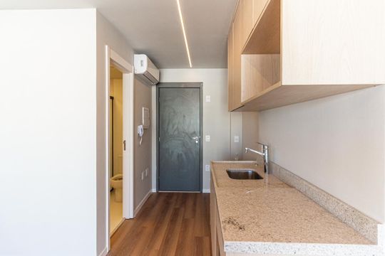Cozinha de kitnet/studio para alugar com 1 quarto, 30m² em Higienópolis, São Paulo