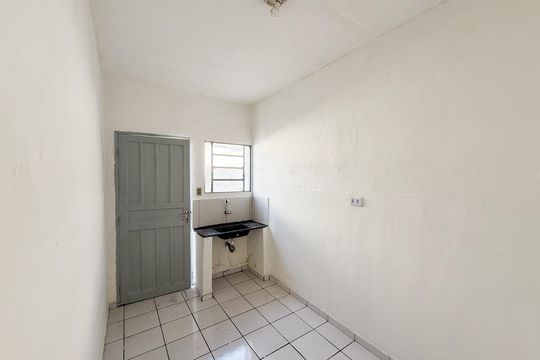 Cozinha e Área de Serviço de casa para alugar com 1 quarto, 50m² em Casa Verde, São Paulo