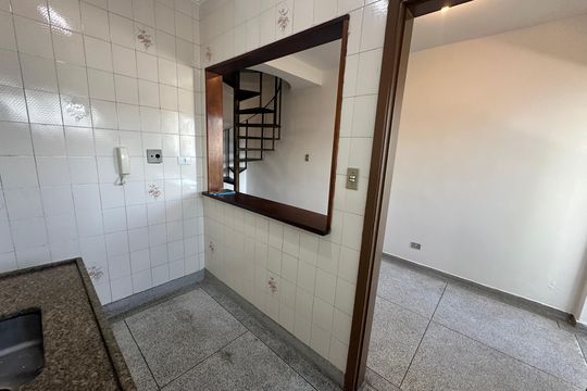 Cozinha de apartamento para alugar com 1 quarto, 58m² em Centro, São Vicente