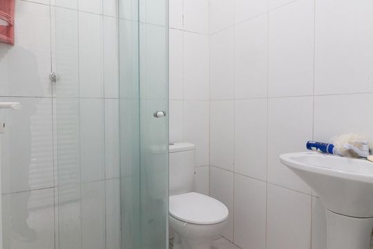 Banheiro de apartamento para alugar com 1 quarto, 30m² em Jardim Olympia, São Paulo