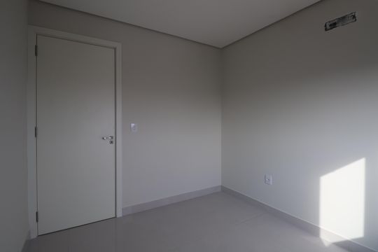 Quarto 1 de apartamento para alugar com 3 quartos, 96m² em Centro, Canoas