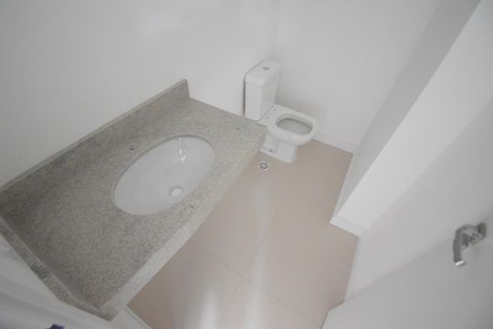 Lavabo de apartamento à venda com 3 quartos, 101m² em Bacacheri, Curitiba