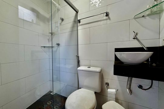 Banheiro 2 de apartamento à venda com 3 quartos, 135m² em Padre Eustáquio, Belo Horizonte