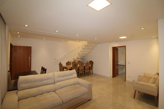 Casa à venda com 2 quartos, 256m² em Santana, São Paulo