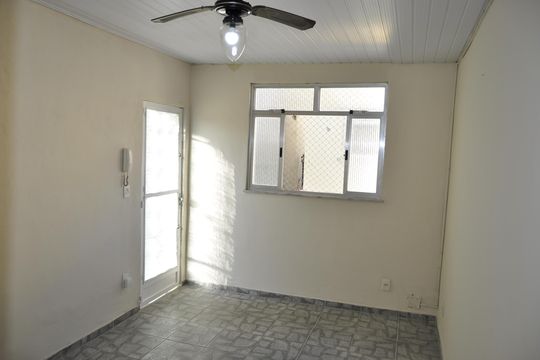 Casa de Condomínio para alugar com 2 quartos, 52m² em Todos Os Santos, Rio de Janeiro