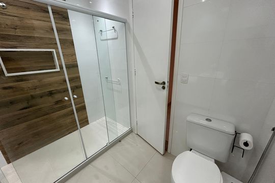 Banheiro da Suíte de casa para alugar com 3 quartos, 50m² em Vila Valqueire, Rio de Janeiro